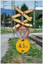 Der Bahnbergang beim Depot Bihać hat auch schon bessere Zeiten erlebt.