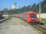 Trem Unidade Eltrico srie 7000, N7020 da CPTM chegando na estao USP-Leste na linha 12 - Safira, em So Paulo.