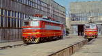BDZ 44 106.3 und 43 302.9 im Juni 2003 im Depot Gorna Orjahovitza.