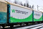 Schiebeplanenwagen 39 178-9 der VR Transpoint fährt eingereiht in einem Güterzug Richtung Lappeenranta in  Kausala vorüber.Bild vom 27.1.2016