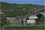 Der wunderschöne Cize-Bolozon Viadukt der Strecken Genève - Paris ist nicht weit von der Schweiz entfernt, jedoch durch die quer zum dazu verlaufende und teilweise recht hohen Juraketten gar