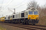 Am Ende des gemischten Güterzuges von 185 376 liefen die beiden ECR-Class 66 266 448 und 266 450 kalt mit.
