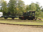 Kranwagen wilko  mit Schutzwagen im Bahnhof Simpelveld (Limburg, Niederlande) am 11.