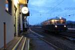 Auf der Fahrt von Wien Hbf nach Graz steht am 1.4.2024 der 5081.55 hier beim Vorfahrtshalt im Bahnhof St.Marein-St.Lorzenzen und wartet auf die Weiterfahrt.