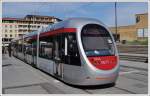 Im Regionalzug von Milano nach Lecce. 2.Tag (06.04.2011)
Vor dem Fiorentiner Hauptbahnhof steht diese neue Strassenbahn der Linie T1 nach Villa Costanza.