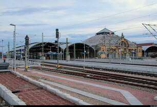 Blick auf die Ostseite von Halle(Saale)Hbf, die nach einer zweijährigen Umbauphase im Dezember 2017 wieder eröffnet wurde.