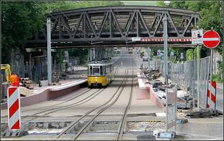 Am Stuttgarter Nordbahnhof -    Fortgeschrittener Bauzustand der Stadtbahnhaltestelle  Nordbahnhof  im mittleren Abschnitt der zukünftigen U15.