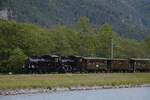 Tallok und Berglok bringen am 26.05.2024 den Nostalgiezug von Meiringen BE nach Interlaken Ost zurck.