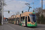 Be 6/8 Flexity 5030 mit einer Eigenwerbung fr nachhaltigen und Klimaneutralen ffentlichen Verkehr, auf der Linie 3, fhrt am 11.03.2025 zur Endstation in Birsfelden.