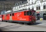 MGB - Triebagen Deh 4/4 51 an der Spitze eines Regios nach Andermatt bei der ausfahrt aus dem Bahnhof Brig am 04.03.2025