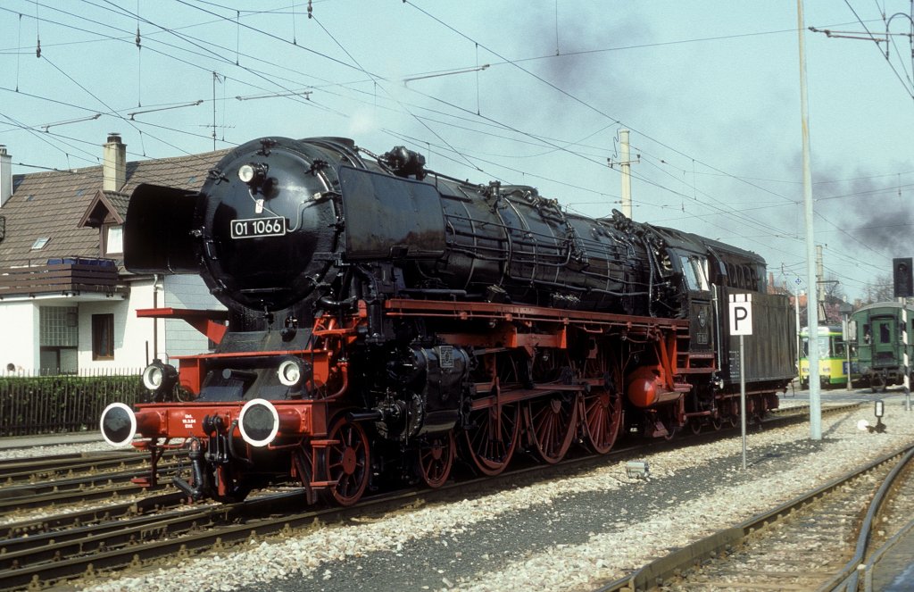 01 1066  Ettlingen  08.04.84