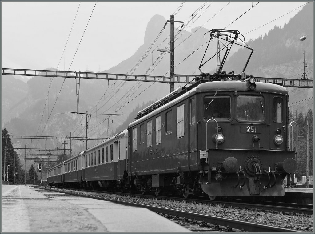 100 Jahre BLS: die Re 4/4 251 in Kandersteg. 
29. Juni 2013