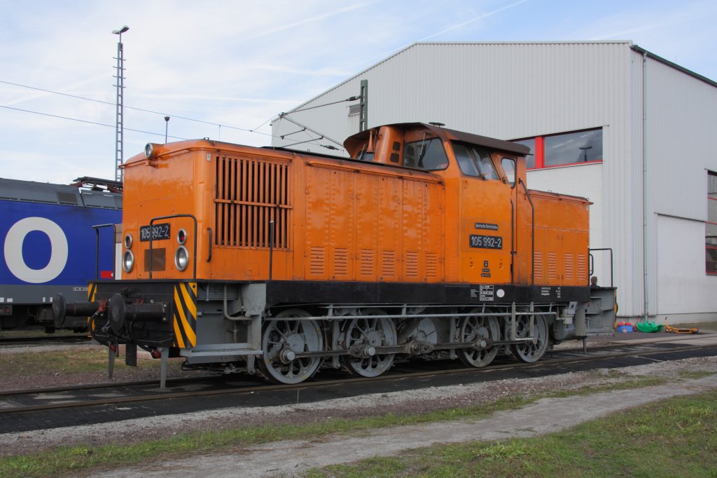 100 Jahre Rangierbahnhof Magdeburg-Rothensee. Auf dem Foto ist eine DR V60 (105 992-2) der Stafurter Eisenbahnfreunde zu sehen. Fotografiert am 18.09.2010.