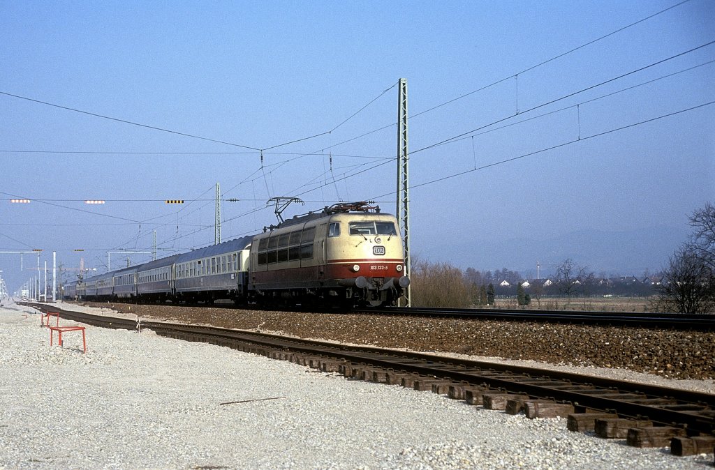   103 123  bei Achern  29.02.92