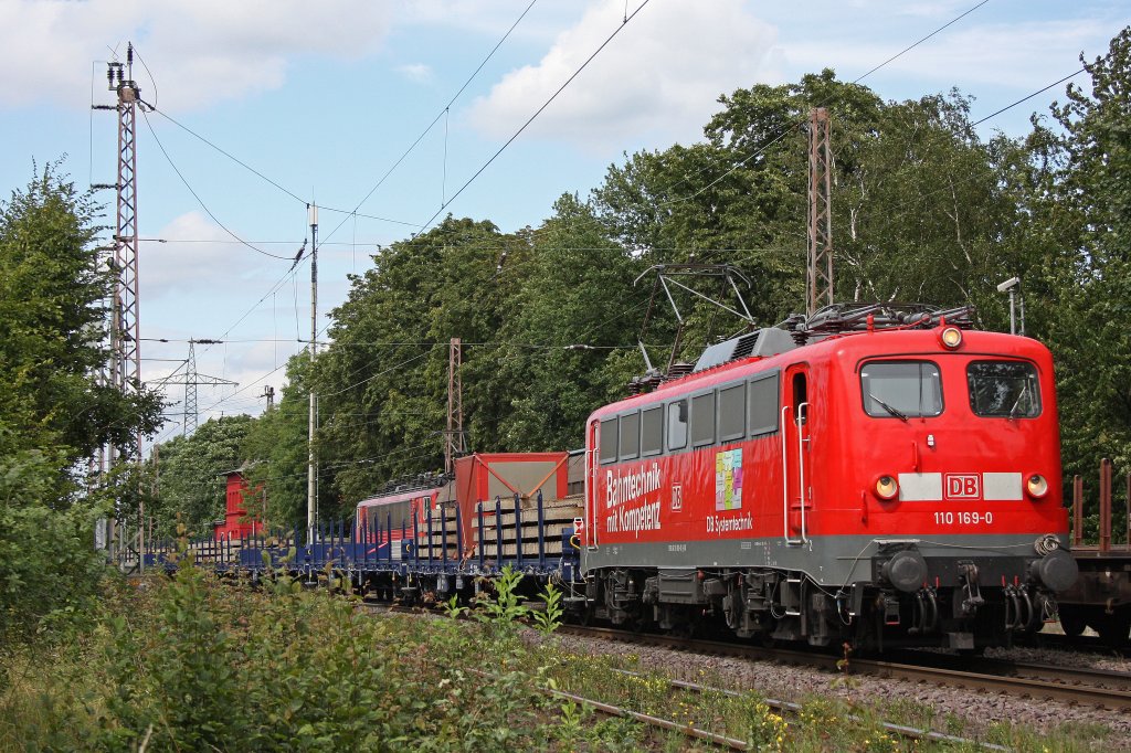 110 169 von DB Systemtechnik am 7.8.12 mit einem Messzug in Ratingen-Lintorf.