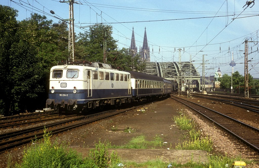 110 234  Kln - Deutz  24.05.93