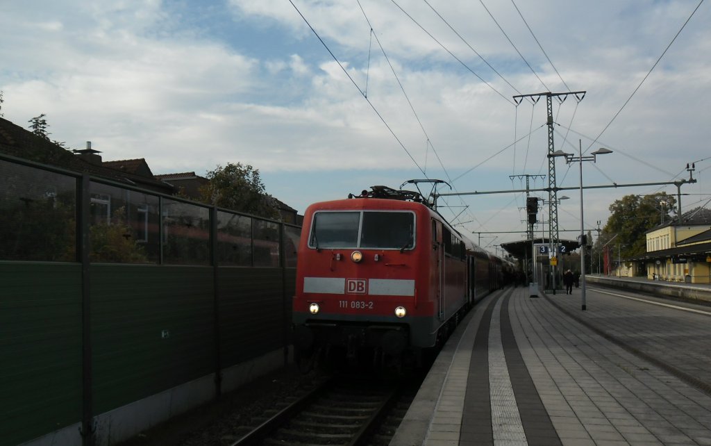 111 083 in Lehrte, am 28.10.2011