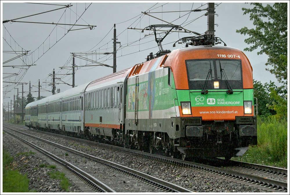 1116 007  SOS-Kinderdorf  fhrt mit EC 103 Polonia von Warschau nach Villach. 
Zeltweg 29.7.2010