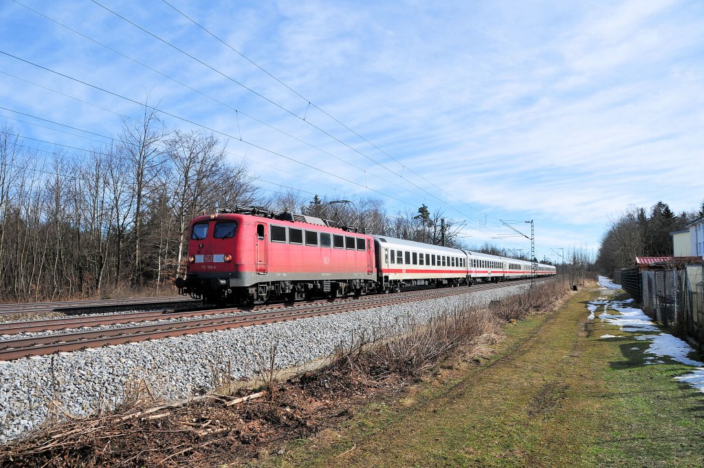 115 198 am 27.02.10 mit IC 1280 aus Zell am See in Haar/Mnchen