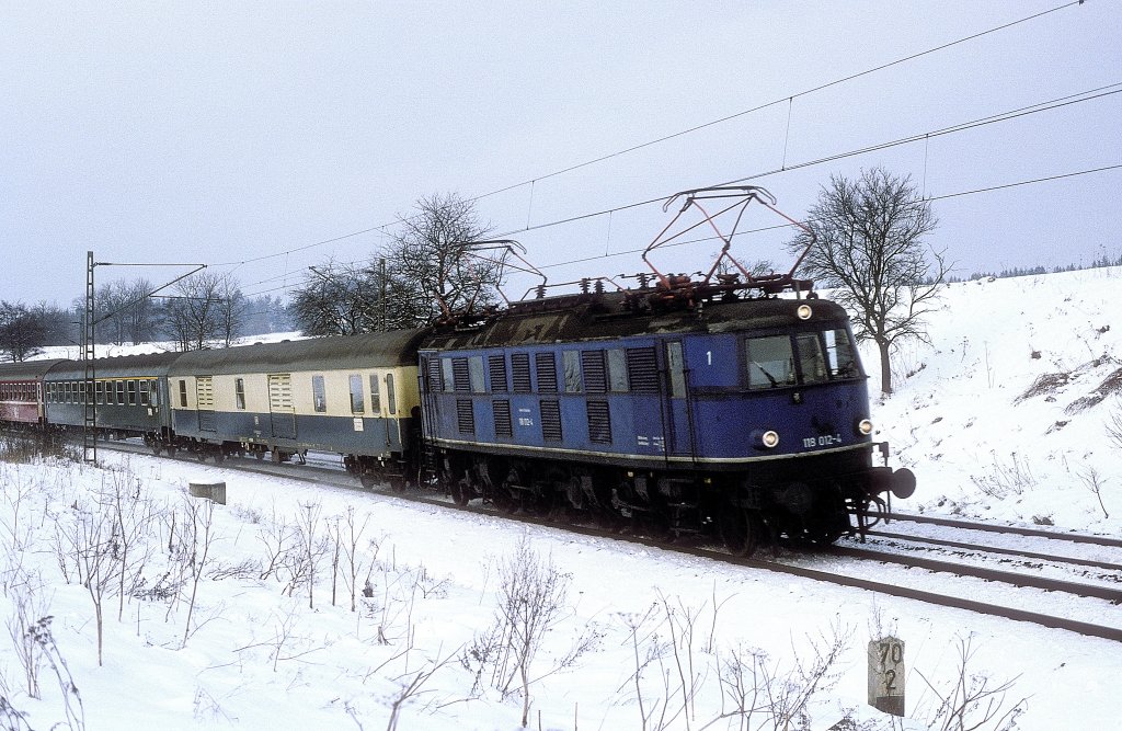  118 012  bei Plling  09.02.83