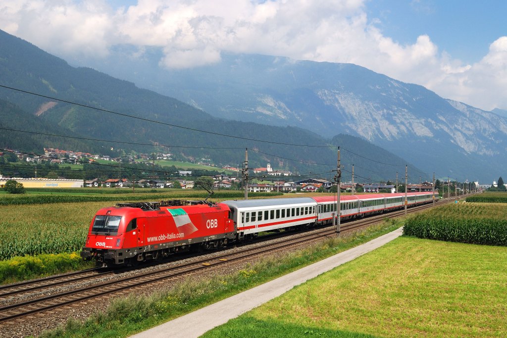 1216 016 mit EC 87 bei Schwaz (11.08.2012)