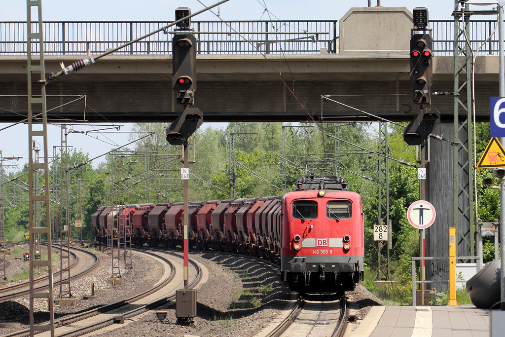 140 569-5 in Rotenburg(Wmme) 31.5.2013