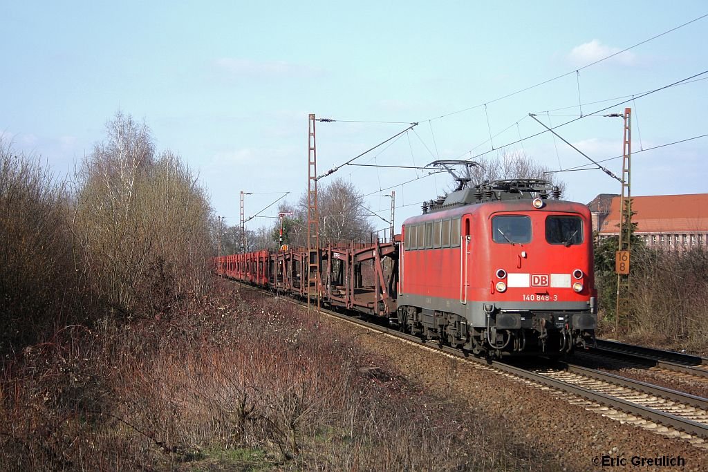 140 848 mit einem Gterzug am 23.3.10 in Limmer.