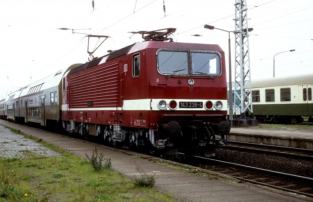  143 238  Velgast  13.10.94