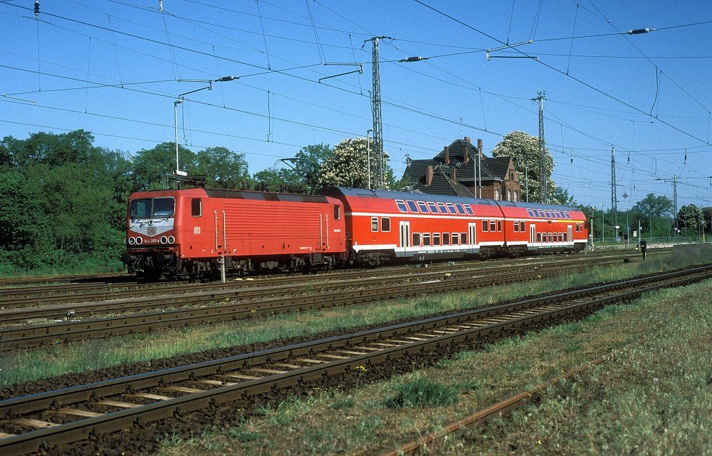  143 257  Zossen  05.05.00