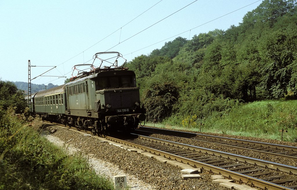 144 126  Niefern  03.09.82