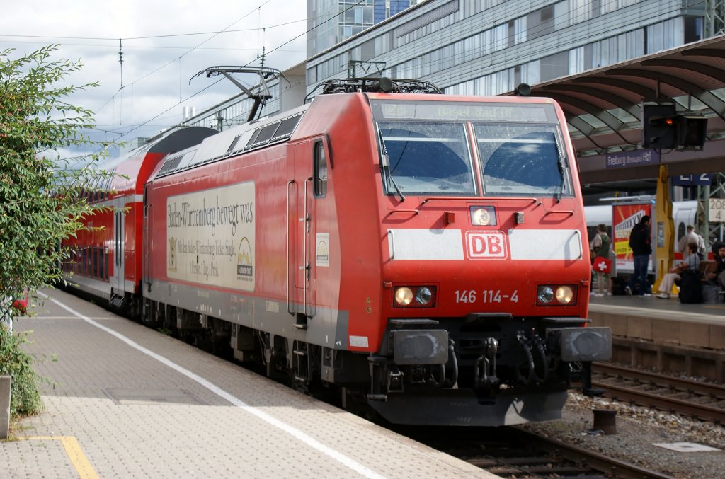 146 114-4 mit RE nach Basel/Bad in Freiburg am 27.08.2011