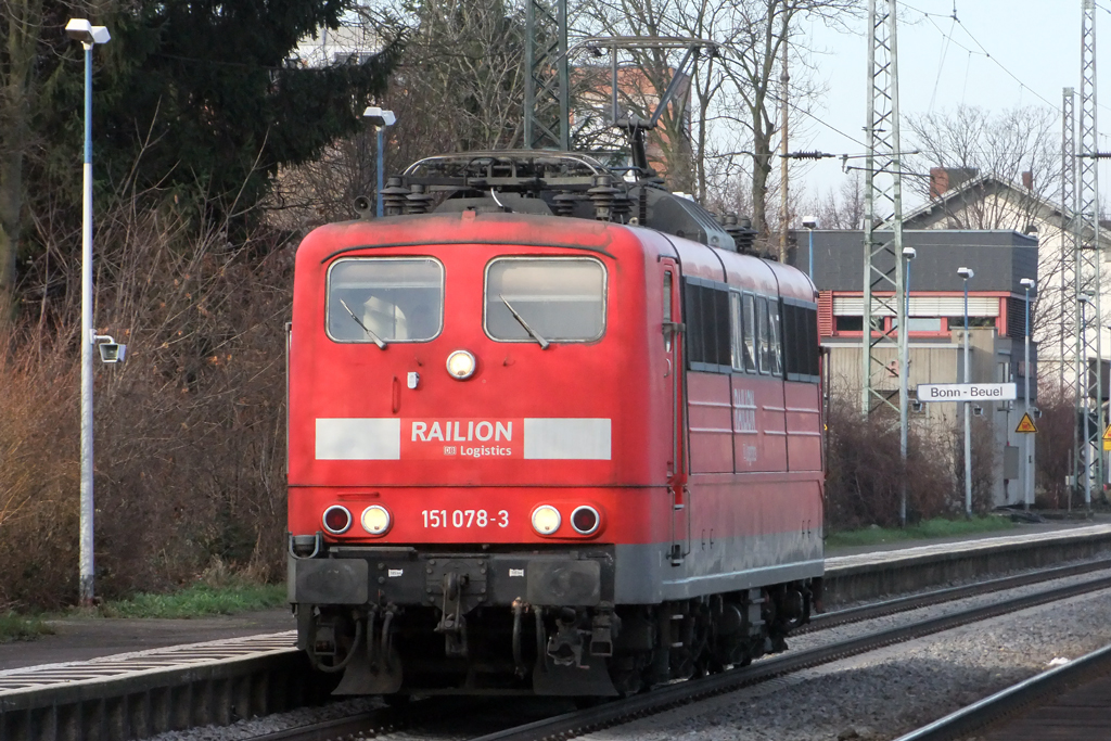 151 078-3 in Bonn-Beuel 12.1.2013