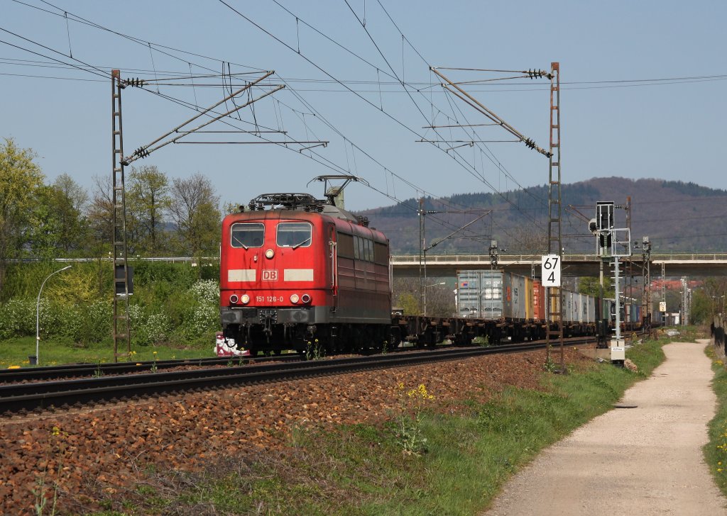 151 126 mit GZ in Richtung Heidelberg Hbf.Am 18.04.10 in Ltzelsachsen.