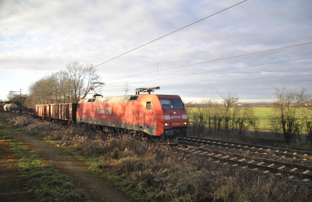 152 002-2, am 16.01.2011 in Ahlten.