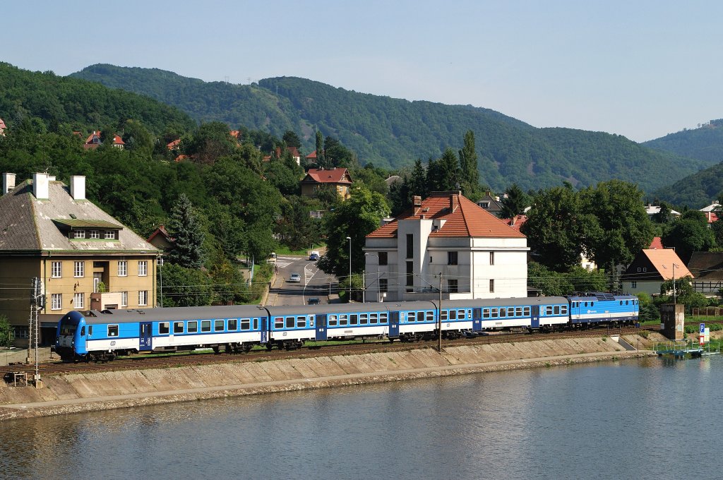 163 xxx mit Os 6416 in Usti nad Labem-Strekov (24.07.2012)