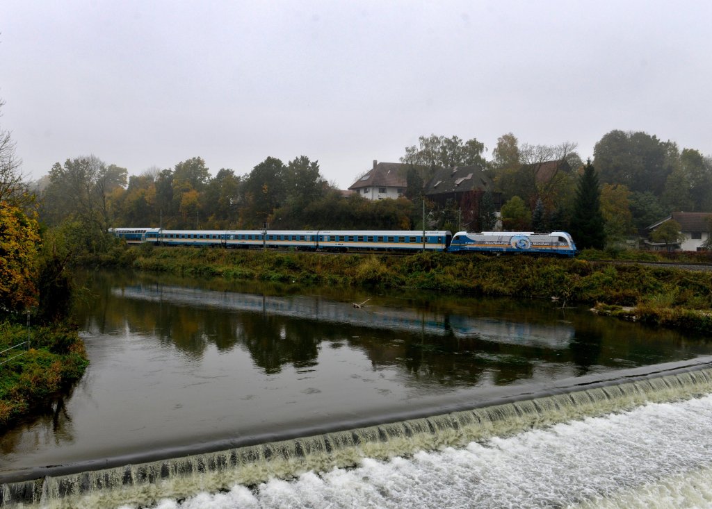 183 004 mit ALX 84106 am 20.10.2012 unterwegs bei Moosburg.