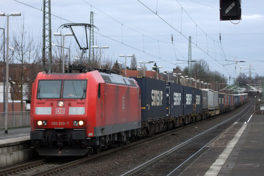 185 019-7 in Recklinghausen 29.12.2012