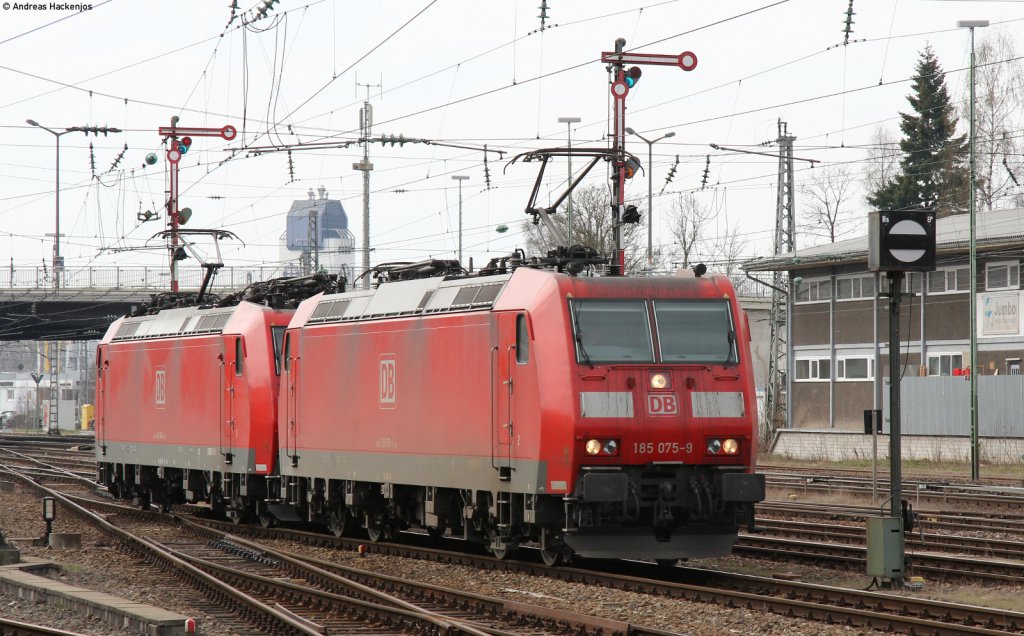 185 148-4 und 075-9 bei Umsetzen in Villingen 14.4.12