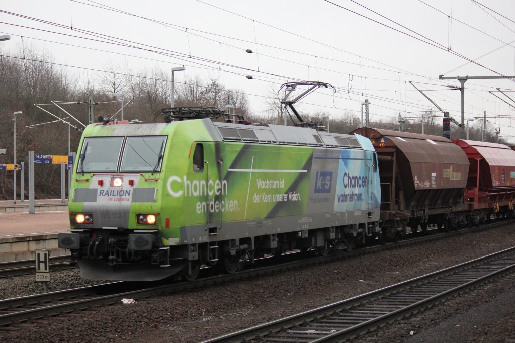 185 152 in Kassel Wilhmeshhe mit Werbug der Kasseler Firma K+S amMorgen des 28/01/2012