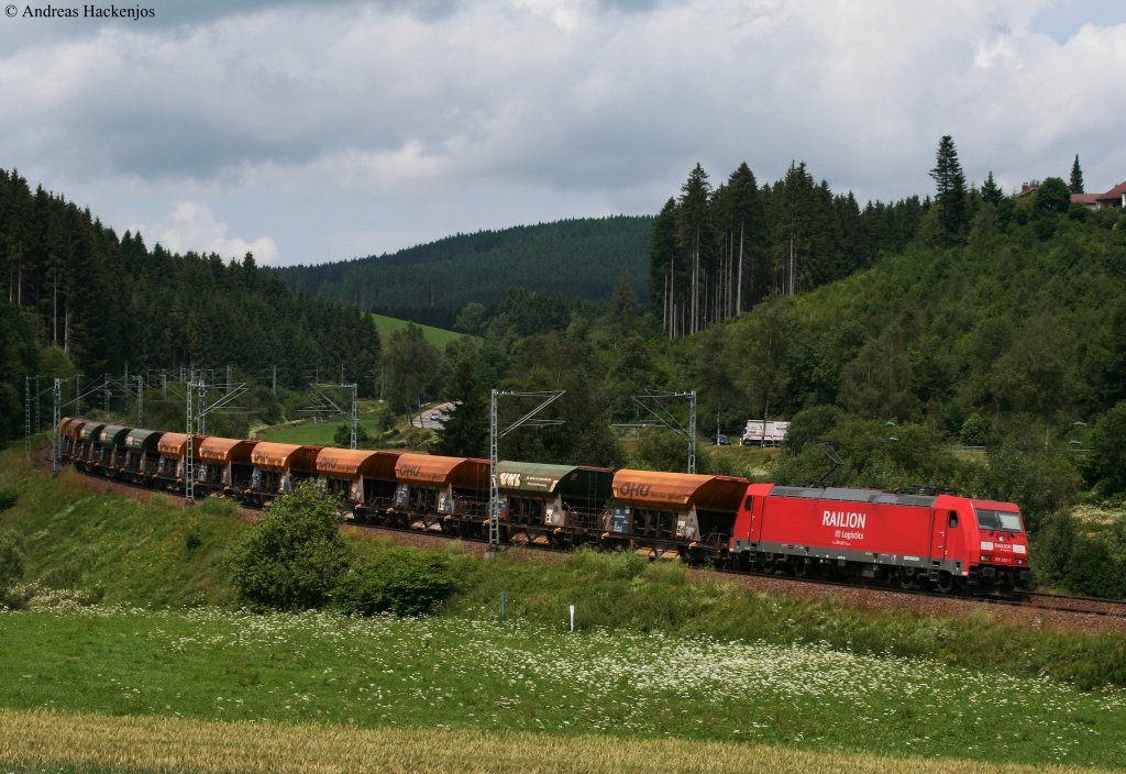 185 282-1 mit dem CS 61819 (Friesenheim-Villingen) am km 70,0 14.7.10