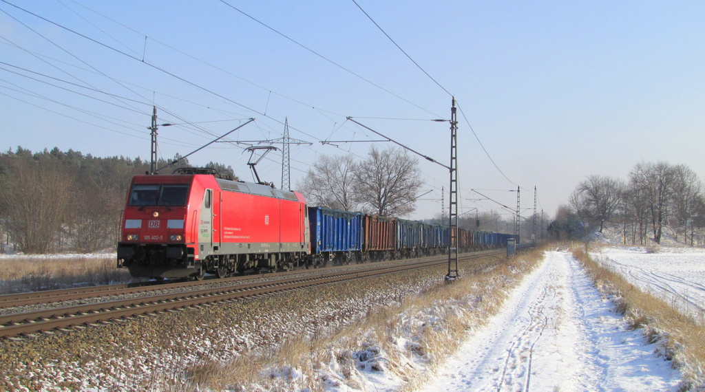 185 402-5  green cargo  fuhr uns mit dem Kollegen am 03.02.2012 in Ahrensdorf vor die Linse. Es ging weiter in Richtung Seddin.