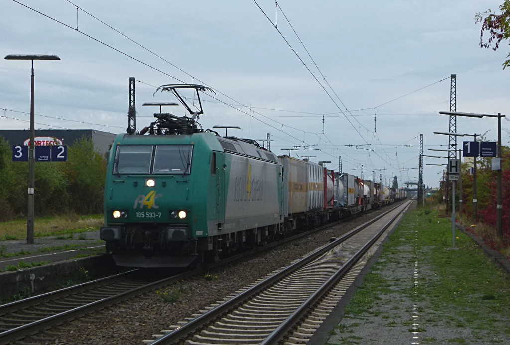 185 533-7 (Rail4chem) ist mit einem KLV am 06.10.2012 Heddesheim - Hirschberg