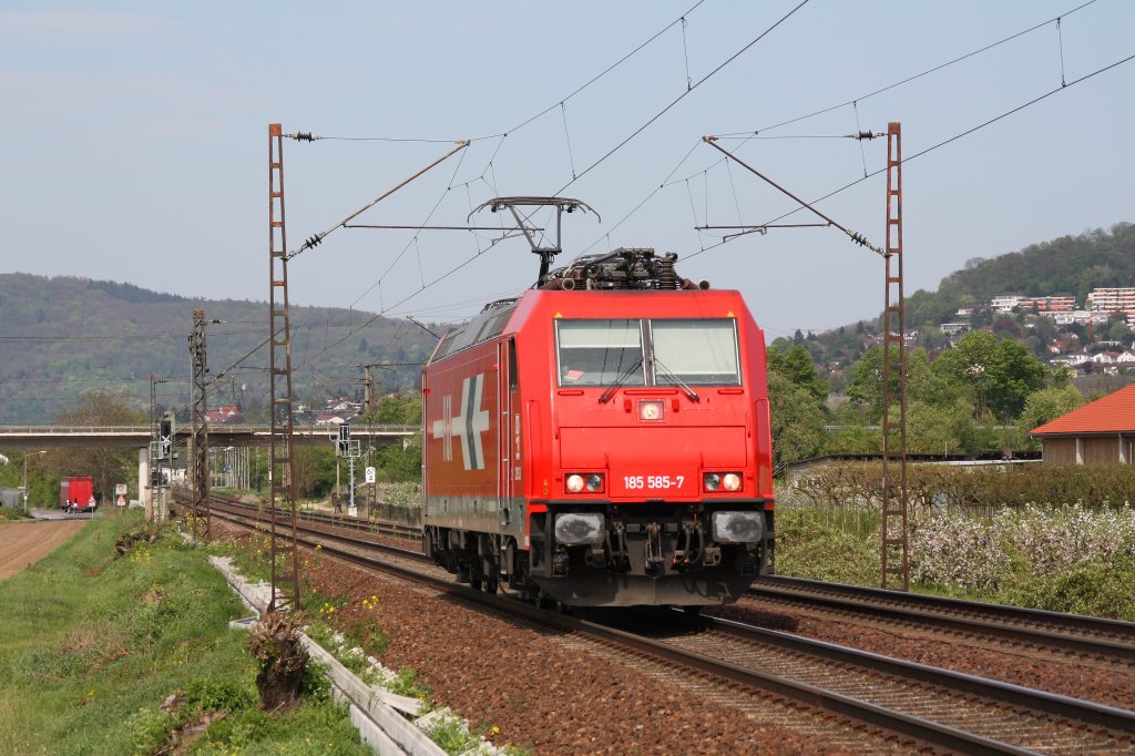 185 585 als Leerfahrt in richtung Heidelberg.Am 25.04.10 in Ltzelsachsen.