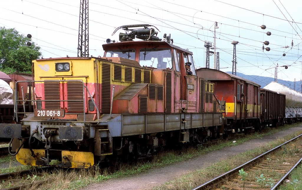 210 061  Puchov  28.08.98