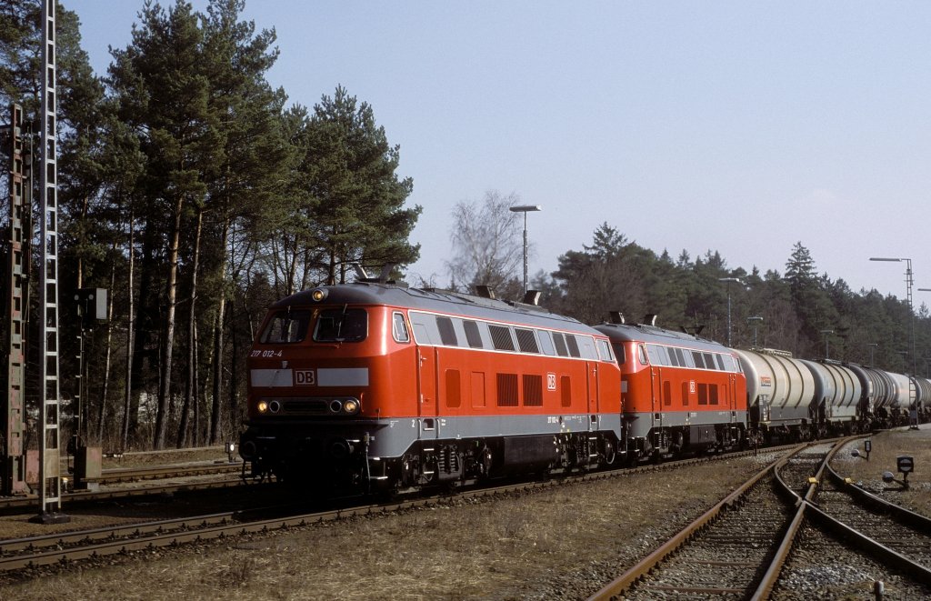 217 011 + 015  Kastl  19.03.03