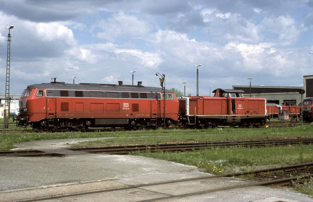 217 011 + 212 042  Mhldorf  10.05.01