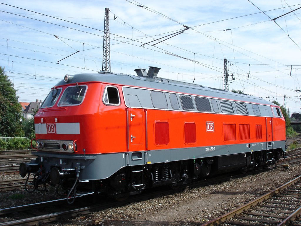 218 427-3 im Ulmer Hbf.am27.8.2005