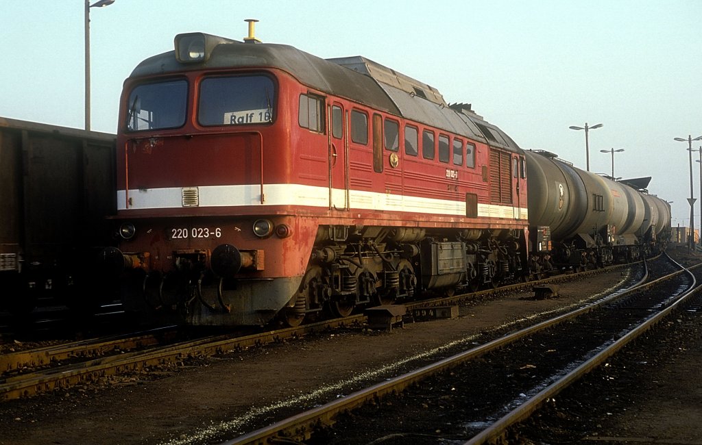 220 023  Dresden - Friedrichstadt  11.01.92