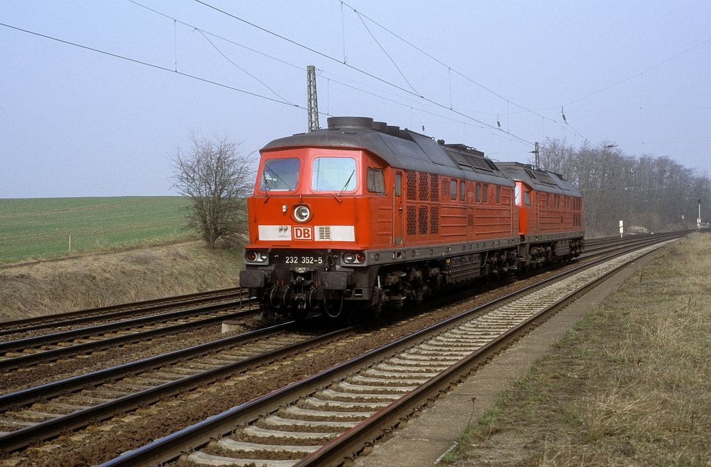   232 352 + 232 174  Schkortleben  26.03.03