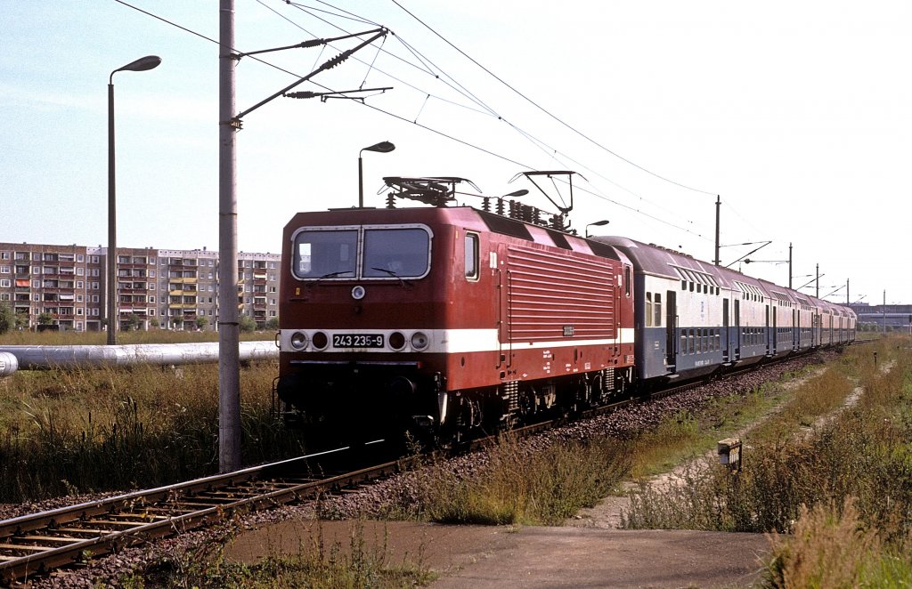   243 235  Lichtenhagen  28.08.90